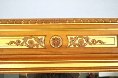 Important miroir Louis XIV en noyer et bois doré, vers 1900