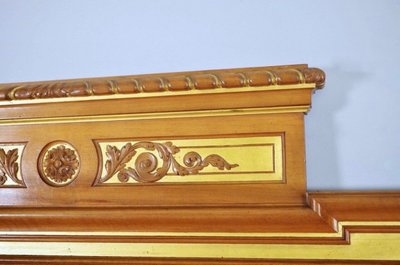 Important miroir Louis XIV en noyer et bois doré, vers 1900