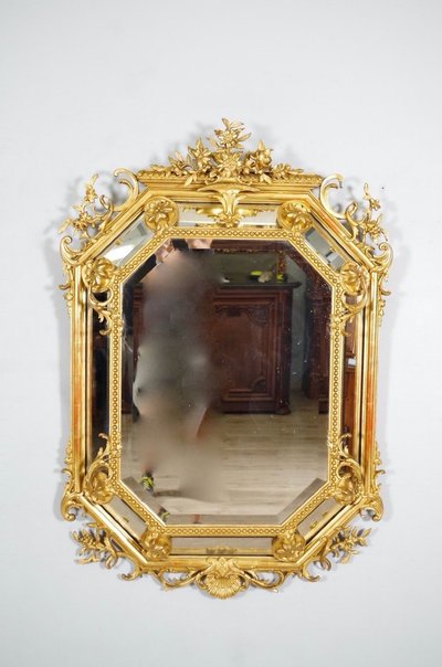 Miroir à parecloses Napoléon III en bois doré, vers 1880