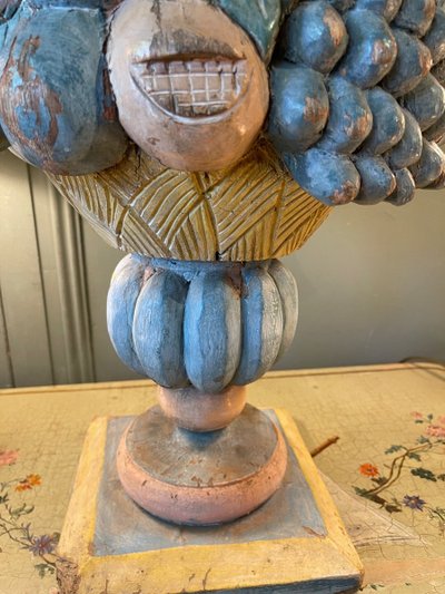 Médicis Et Fruits En Bois Peint Sculpté