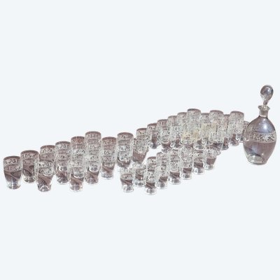 Grand service de verres cristal de Baccarat modèle ancien aux cygnes attributs empire gobelets