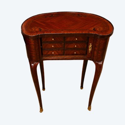 Commode de Dame en Marqueterie  style Louis XV, travail du XXe siècle 