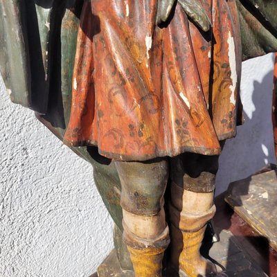 Pair of figures, Saints in polychrome carved wood, 17th century