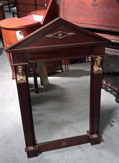 Miroir Empire à fronton triangulaire, XIXe siècle