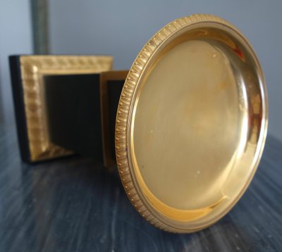 Pair of Empire-style cassolettes in patinated and gilt bronze - Restoration period
