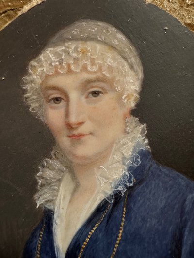 Portrait miniature signée  d’une dame de qualité.