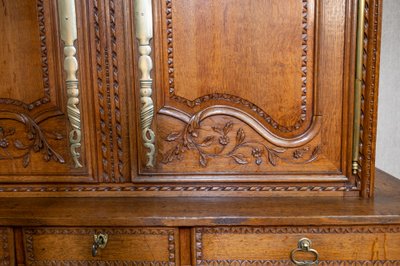 Credenza a due corpi in stile normanno, regione di Vire