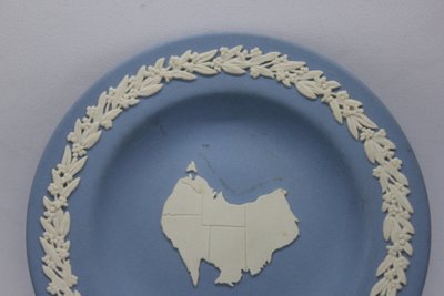 Rare Coupe Commémorative Wedgwood Jasperware – Carte de l'Australie