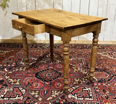 Table bureau début XXème en peuplier, orme et hêtre