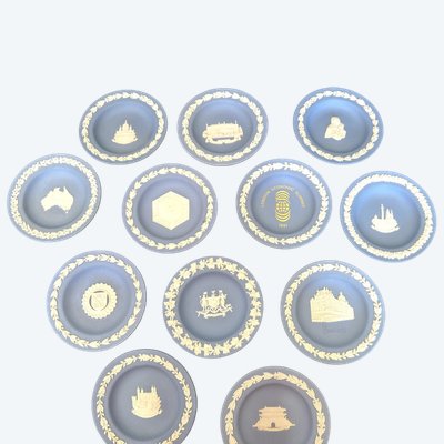 12 Gedenkbecher von Wedgwood Jasperware – Hergestellt in England