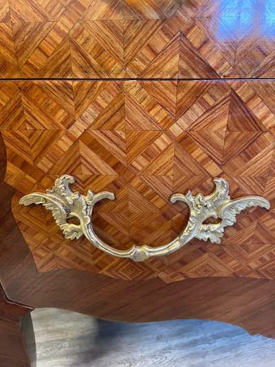 Louis-XV-Kommode aus Palisander und Rosenholz