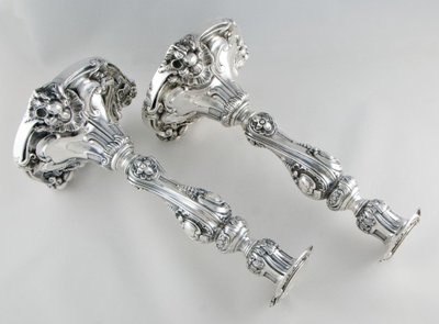 Parigi 1844-1855 - Coppia di candelieri rococò in argento massiccio di P.-F.-A. TURQUET