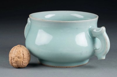 Brule parfum en porcelaine céladon - Dynastie Qing - XIXème siècle - Chine