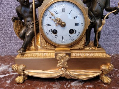 pendule Louis XVI:  L' Amour triomphant de la guerre"  , Bronze Doré et Patiné