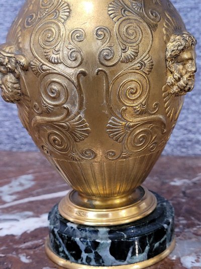 Paire De Vases De Style Grec LEVILLAIN et BARBEDIENNE
