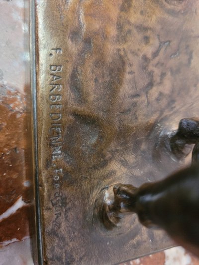 LE TAUREAU ROMAIN  Bronze à patine brune signé : J.CLESINGER