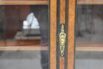 Libreria in stile transizione intarsio e piano in marmo bronzo dorato