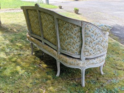 Ottomanensofa aus der Zeit Ludwigs XV., ehemals in der Sammlung Karl Lagerfeld, Château Penhoët