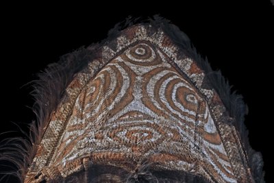 Imposant masque de pignon, art tribal , art océanien, art traditionnel, vannerie, 200 cm