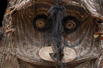 Imposant masque de pignon, art tribal , art océanien, art traditionnel, vannerie, 200 cm