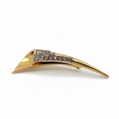 Broche des années 1940 en feuille enroulée - or 18k et diamants