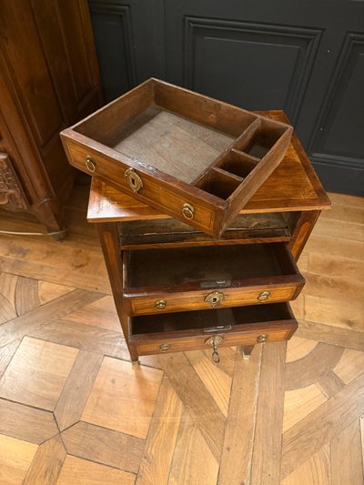 Table chiffonnière époque Louis XVI
