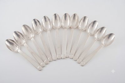 Ensemble Exceptionnel de 12 Cuillères à Petit-Déjeuner – Modèle "Normandie" Puiforcat Argent 925°°