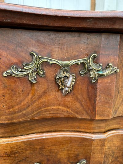 Commode sauteuse XVIII° grenobloise