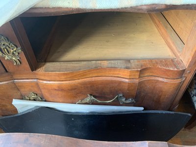 Commode sauteuse XVIII° grenobloise