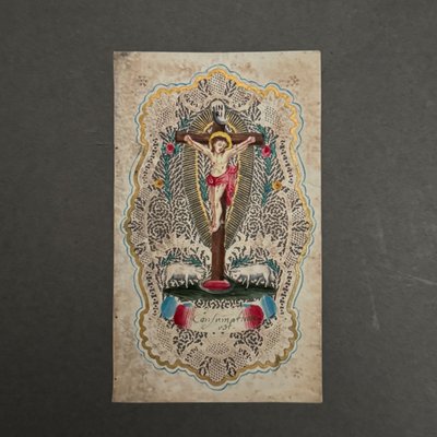 Canivet XVIIIe représentant le Christ en croix travail de dentelle