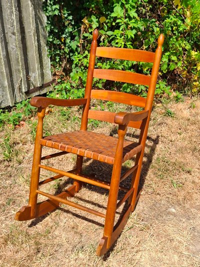 Rocking chair bois et cuir