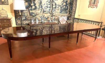 Table de salle à manger extensible d'époque directoire en acajou à bandeau de 4m