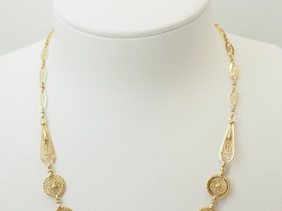 Collier draperie Art Nouveau en or jaune 18 carats – Filigranes – Ancien