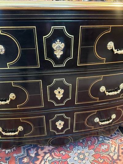 COMMODE DE STYLE REGENCE attribuée à la maison JAENSENS 