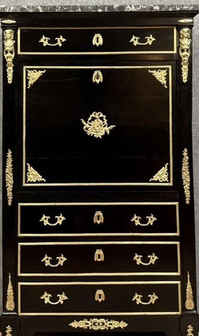 Secrétaire à abattant en bois laqué noir et bronzes dorés – Style Boulle, milieu XIXe siècle