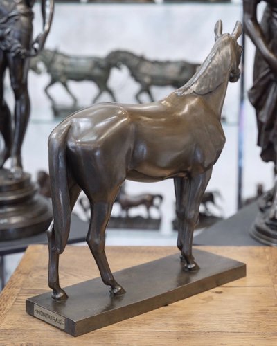 SCULPTURE - PORTRAIT DU CHEVAL "HONDURAS" , WILLEM KRIEGER (1877-1945) - BRONZE