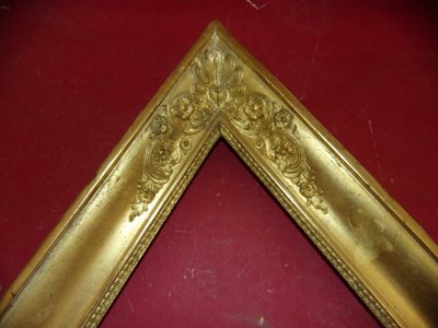 Cadre  original, époque 19ème, en bois doré.