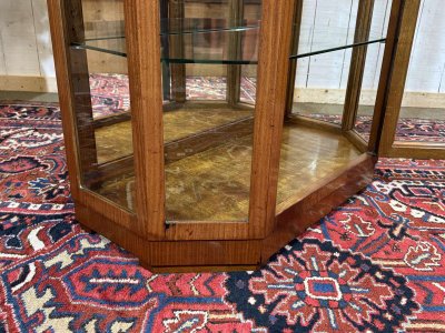 Vitrine Art déco en acajou, palissandre et dessus marbre blanc - travail des années 1930 