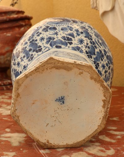 Vase en faïence de Delft XVIIème