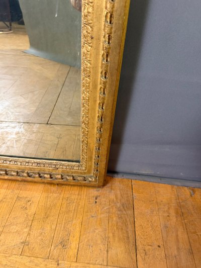 Miroir Louis XVI en bois doré XVIII ème