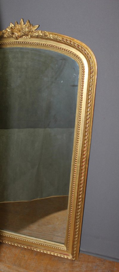 19th-Century Louis XVI Mirror in Gilded Stucco