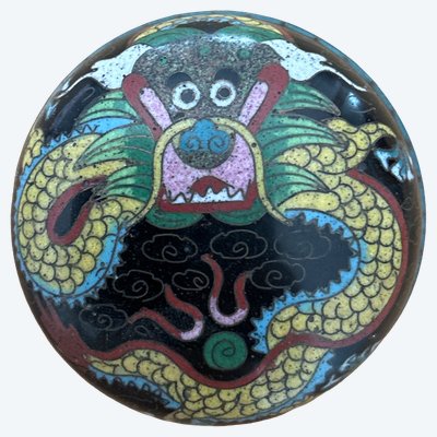 Small Chinese cloisonné box 