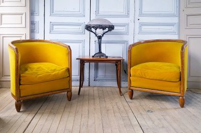 Paire de fauteuils tonneau Art Déco, vers 1930, velours d'origine