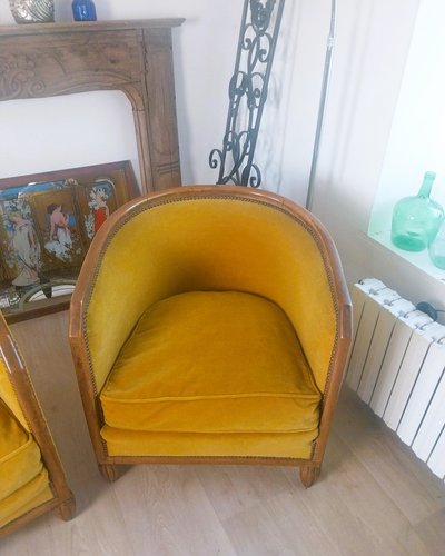Paire de fauteuils tonneau Art Déco, vers 1930, velours d'origine
