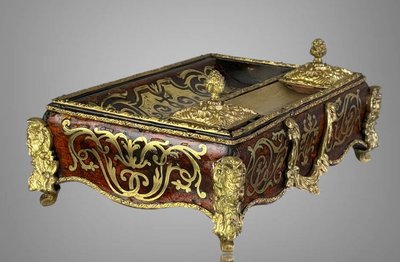 NAPOLEON III INKSTAND IN BOULLE MARQUETRY, DECORATED WITH BRONZE, AND ITS PEN HOLDER