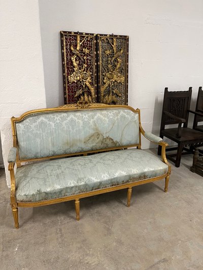 Belle suite de 4 fauteuils en bois doré dossier à la reine de style Louis XVI  époque Napoléon III 