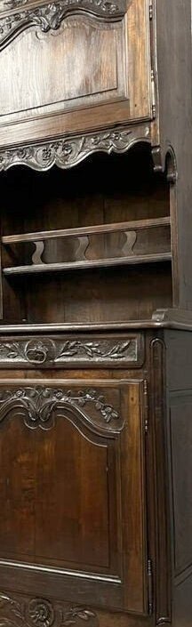Two-section Louis XV-style sideboard in walnut – 19th century