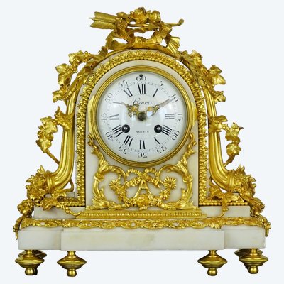 Louis XVI-Style Clock in White Marble and Gilded Bronze - Napoleon III