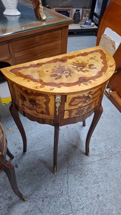 Paire de chevet style Louis xv