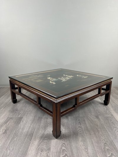 Chinoiserie-style Coffee Table Made Of Lacquered Wood With Mother-of-pearl Inlay, 20th Century